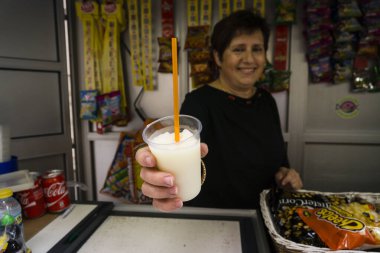Chiringuito Can Calent, helado de agua de nieve, Sa Pobla, Mallorca, balear adaları, İspanya, Avrupa