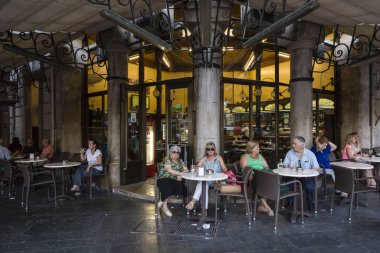 Terraza del bar Cristal, Plaza de Espanya, Palma, Mallorca, Balear Adaları, İspanya, Avrupa