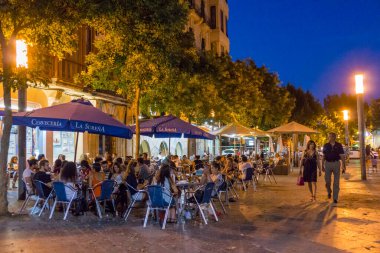 Terraza de bar, plaza de Espanya, Palma, Mallorca, Balear adaları, İspanya, Avrupa