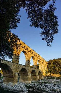 Puente de Gard, acueducto patrimonio de la humanidad, construido por el Imperio romano, siglo I d.C, Remoulins, departman de Gard, Francia, Europa