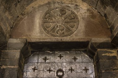 İglesia del manastır de San Pedro, siglos XI-XII, Siresa, valle de Hecho, pirineo aragones, Huesca, İspanya