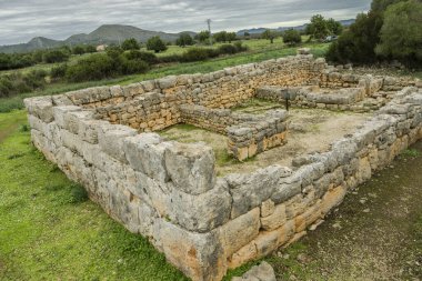 Talaiot Techhado. Yacimiento arqueologico de Hospital Vell. 1000-900 arası boynuz de Jesucristo. Mayorka, Balear Adaları, İspanya