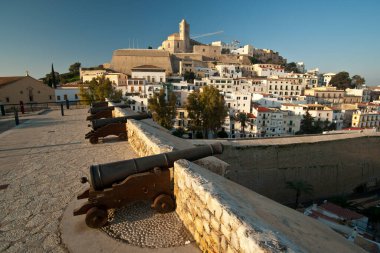 Baluarte de Santa Tecla Katedrali. Dalt Vila.Ibiz.Balearic Adaları. İspanya.