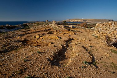 Necropolis.Ciudad Romana de Sanisera. Sa Nitja. Yüzbaşı de Cavalleria. Es Mercadal. Menorka. Islas Baleares. İspanya.