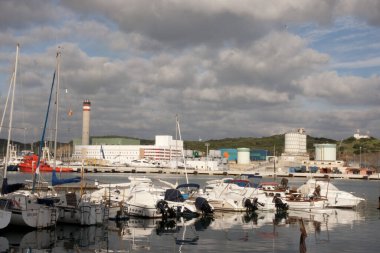 Mahon 'un merkezi elektriği. Puerto de Mahon. Menorka. Balear Adaları. İspanya..