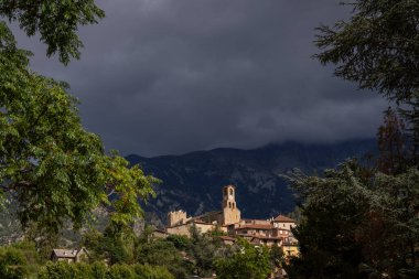 Aziz Martin Manastırı (Saint Martin-Le-Vieux), Conflent Bölgesi, Languedoc-Roussillon Bölgesi, Fransa Cumhuriyeti, Avrupa