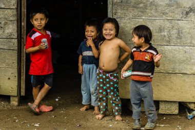 Aile, La Parroquia, Reyna bölgesi, Quiche, Guatemala, Orta Amerika