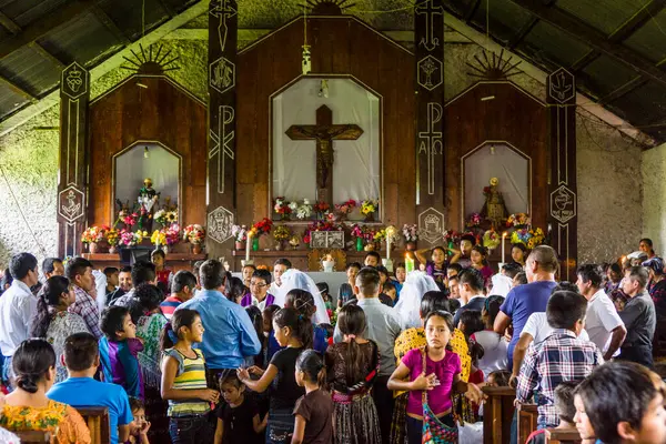 stock image Celebration of community weddings in Lancetillo, La Parroquia, Reyna area, Quiche, Guatemala, Central America