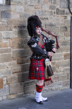 İskoç kavalcı, Edinburgh Şatosu, 12. yüzyıl, Edinburgh, Lowlands, İskoçya, İngiltere