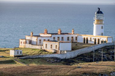 Neist Point Deniz Feneri, David Alan Stevenson tarafından tasarlandı, 1909, İskoçya, İngiltere