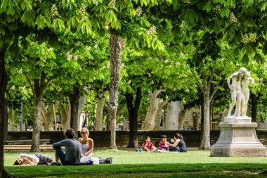 Jardin de la Fontaine, Avrupa 'nın en eski halk bahçesi, 1745' te inşa edilmiş, Nimes, Gard departmanı, Fransa, Avrupa 'nın başkenti.