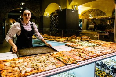 Pizzacı, Bartolomeo Colleoni üzerinden, yukarı kasaba, Bergamo, Lombardy, İtalya, Avrupa