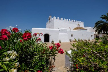 15. yüzyıldan Sant Jordi Kilisesi, Sant Jordi de ses Salines, İbiza, Balearic Adaları, İspanya