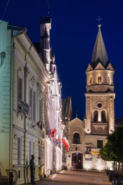 Kilise ve Fransisken manastırı, neo-romaniç, pazar meydanı, Sanok, Subcarpathian Voyvodeship, Polonya, doğu Avrupa