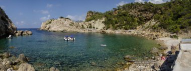 Es Portitxol plajı, taş koy, Sant Joan de Labritja Belediyesi, İbiza, Balear Adaları, İspanya
