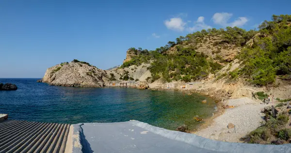 Es Portitxol plajı, taş koy, Sant Joan de Labritja Belediyesi, İbiza, Balear Adaları, İspanya