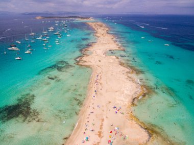 Es Trucadors plajı, Sant Ferran de ses Roques bölgesi, ses Salines de Ibiza ve Formentera Doğal Parkı, Formentera, Balear Adaları, İspanya