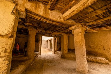 Serin ve gölgeli iç mekan, ksur El Fida, Rissani, Tafilalet, Fas, Afrika