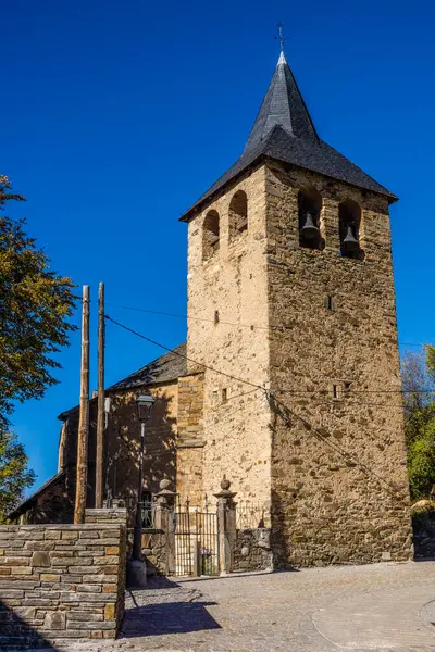 stock image romanesque church of Sant Esteve de Montcorbau, 12th and 13th centuries,  Montcorbau, Aran valley, Pyrenees mountain range, Spain, europe