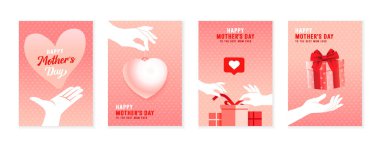Mutlu Anneler Günü posterleri ya da el ve kalplerle tasarlanmış kapaklar. En iyi anneye kalp, el ve harflerle yazılmış yaratıcı kavramlar. Vektör illüstrasyonu