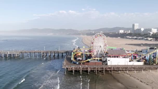 Vlieg Luchtfoto Van Santa Monica Pier Los Angeles Californië Concept — Stockvideo