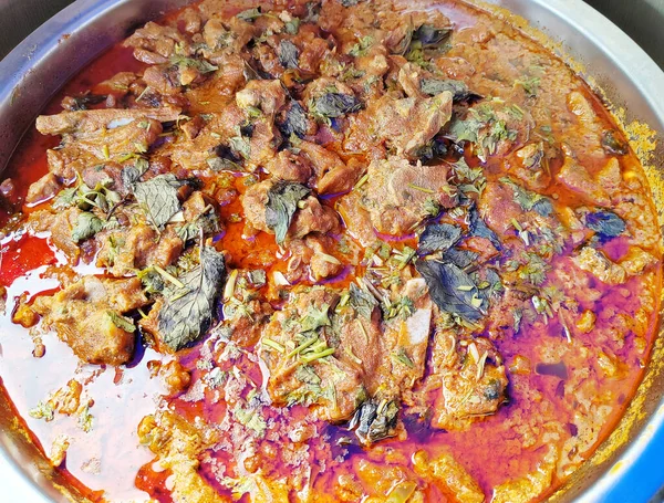 Επιλεκτική Εικόνα Εστίασης Του Dalcha Curry Mutton Εξυπηρετούν Κατά Διάρκεια — Φωτογραφία Αρχείου
