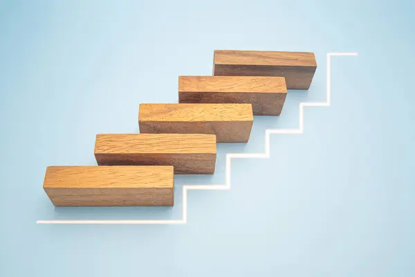 业务增长和投资概念 具有白线效果的木制楼梯间 隔离在蓝色背景下 与目标成功相连 — 图库照片