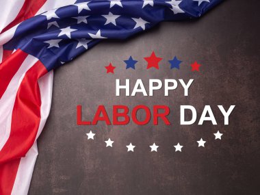 Bağbozumu ve Amerikan Bayrağı üzerine Mutlu İşçi Bayramı mesajları. Üst görünüm