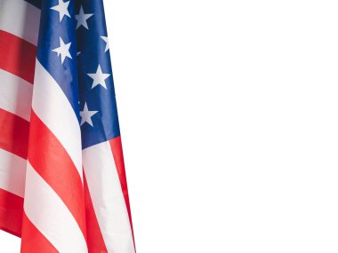 Beyaz arka planda Amerikan bayrağı var. Mesaj için yer var. Yakın plan fotoğraf.