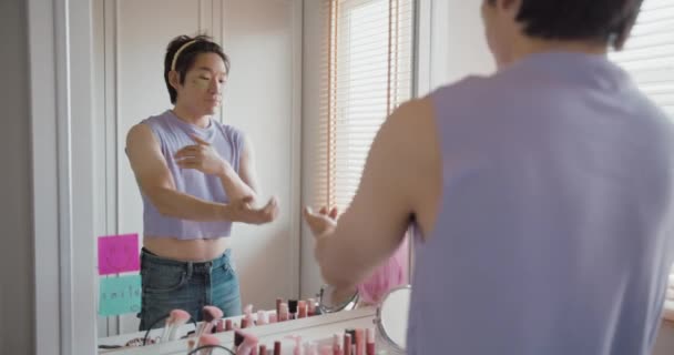 Gay Queer Man Non Binary Beauty Blogger Makeup Artist Home — Stock Video