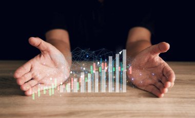 Sanal ekrana borsa ile dokunan işadamları, ticari verilerle bağlantılı işletme büyüme yatırım çubuğu tablosu ve diğer şamdanları değiştiriyor. Geniş elli, soyut iş adamı