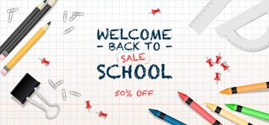 Okula geri döndüm. Kağıt üzerinde indirimli eğitim malzemeleri pankartı.