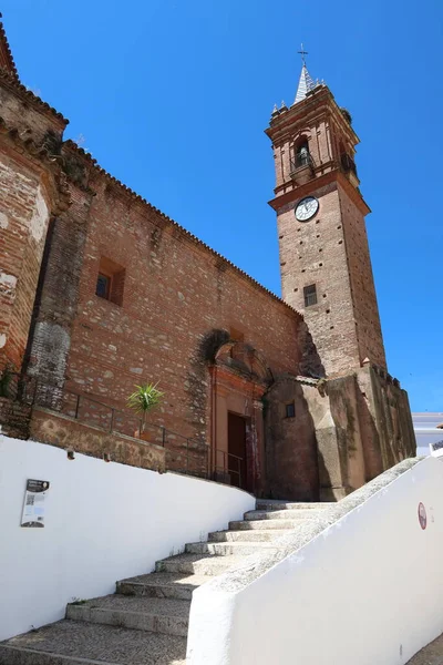 Fuenteheridos Huelva Spanien April 2023 Vertikal Fasad Och Klocktorn Kyrkan — Stockfoto