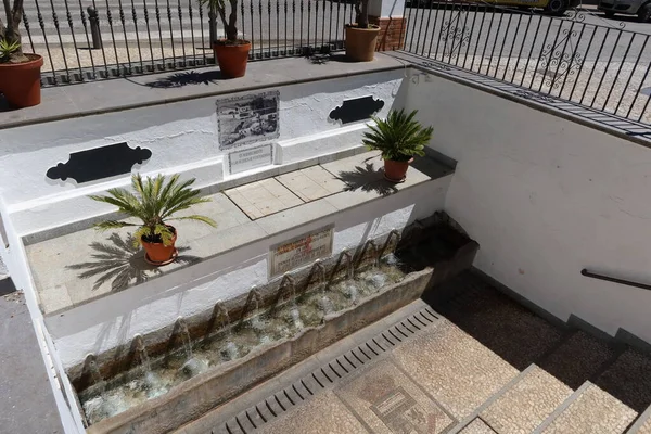 Fuenteheridos Huelva Spanien April 2023 Berühmter Brunnen Der Zwölf Pfeifen — Stockfoto