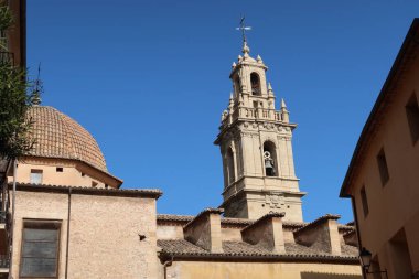 Cocentaina, Alicante, İspanya, 2 Aralık 2024: Santa Maria de Cocentaina Kilisesi, Alicante, İspanya