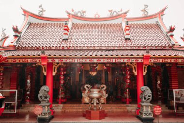 Klenteng binası, Tridharma cemaati için ibadet yeri. Doğu Java, Malang - 18 Nisan 2018