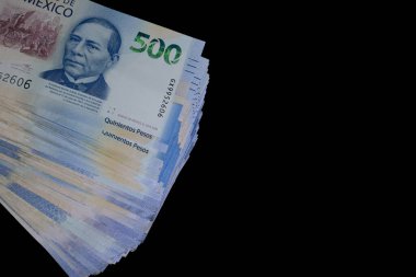 500 Meksika pezosu tomarı.