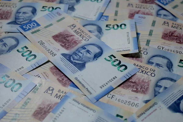 Stos 500 Meksykańskich Pesos Banknotów — Zdjęcie stockowe