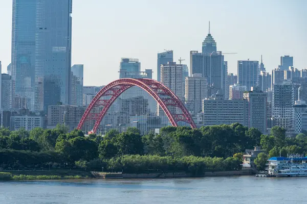 Wuhan Chang Jiang Çin şehri silueti