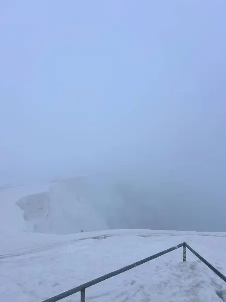Sniene Koty, Karkonosze 'de karlı, sisli hava