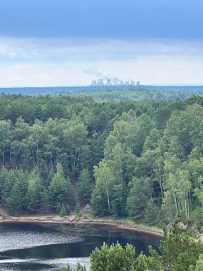 Gözlem kulesinden Afrika Gölü, Babina Geotrail, Leknica, Polonya