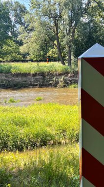 Lusatian Neisse Nehri, Polonya ve Almanya arasındaki doğal sınır.