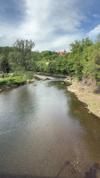 Nysa Klodzka nehri Bardo yakınlarında.