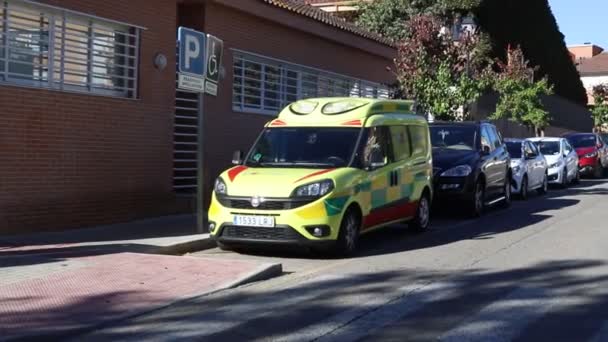 Больница Клиника Скорая Помощь Врачами Медсестрами Мадриде Испания Европе Больные — стоковое видео