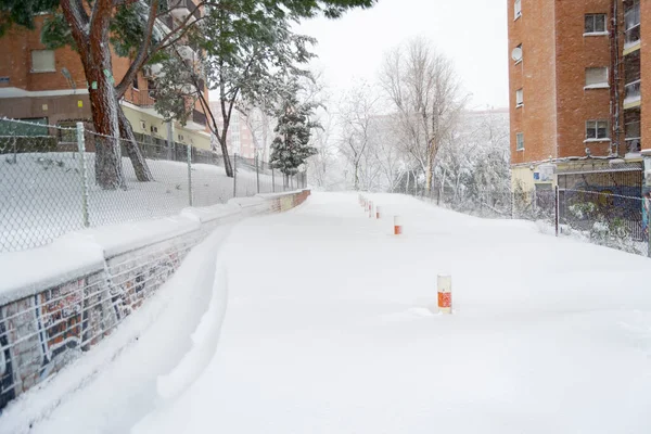 Χιόνι Χειμώνας Δρόμοι Καλυμμένοι Μια Λευκή Κουβέρτα Χιονιού Που Καλύπτει — Φωτογραφία Αρχείου
