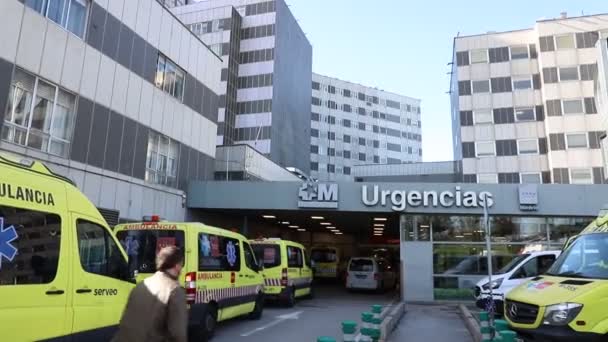 Emergencies Entrance Some Emergency Doors Paz Hospital Madrid — Stock videók