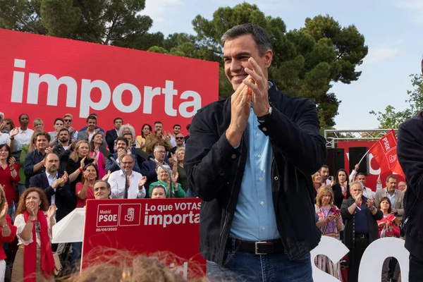 Pedro Sanchez Perez-Castejon. PSOE 'nin büyük eylemi. İspanya Başkanı politik bir mitingde. MADRİD, İSPAN - 25 Mayıs 2023.