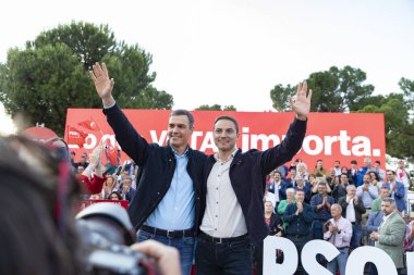 Pedro Sanchez. Juan Lobato. Reyes Maroto. PSOE. İspanya Sosyalist İşçi Grubu (PSOE) üyesi adaylar. MADRİD, İSPAN - 25 Mayıs 2023.