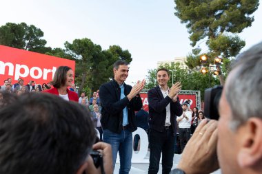 Pedro Sanchez. Juan Lobato. Reyes Maroto. PSOE. İspanya Sosyalist İşçi Grubu (PSOE) üyesi adaylar. MADRİD, İSPAN - 25 Mayıs 2023.