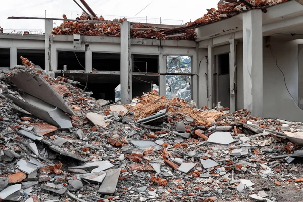 Byggnaden Kollapsar Debris Och Förstörde Byggnaden Som Kollapsade Efter Jordbävning — Stockfoto